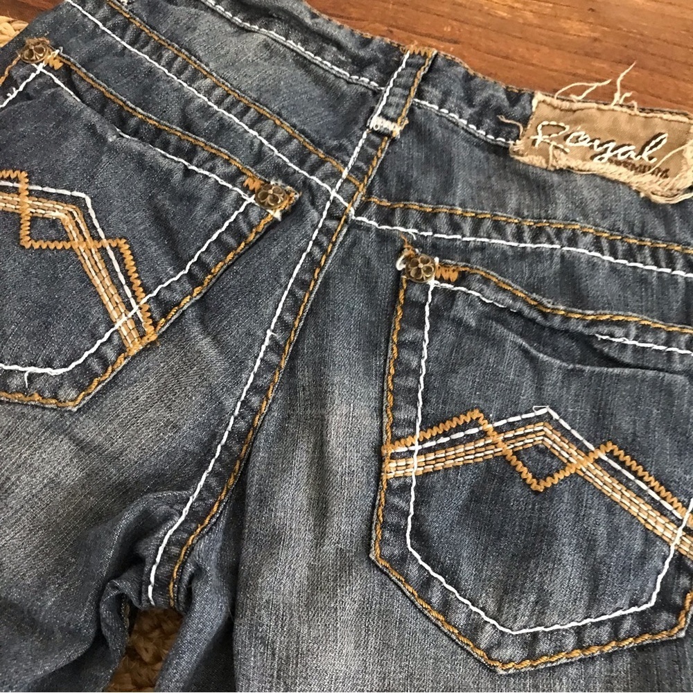 ▪️Royal Distressed Denim Jeans - Picture 4 of 11